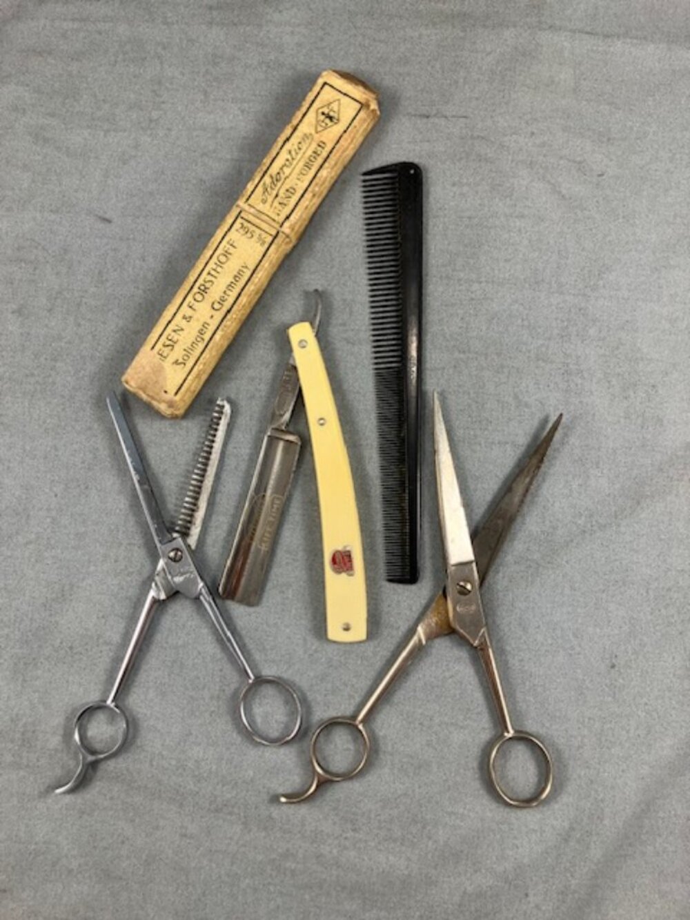 Vtg Barber Straight Razor Scissors Thinning Shears Comb Solingen Germany Premier
